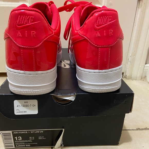 Air Force 1 low ultraviolet siren red - Picture 6 of 9